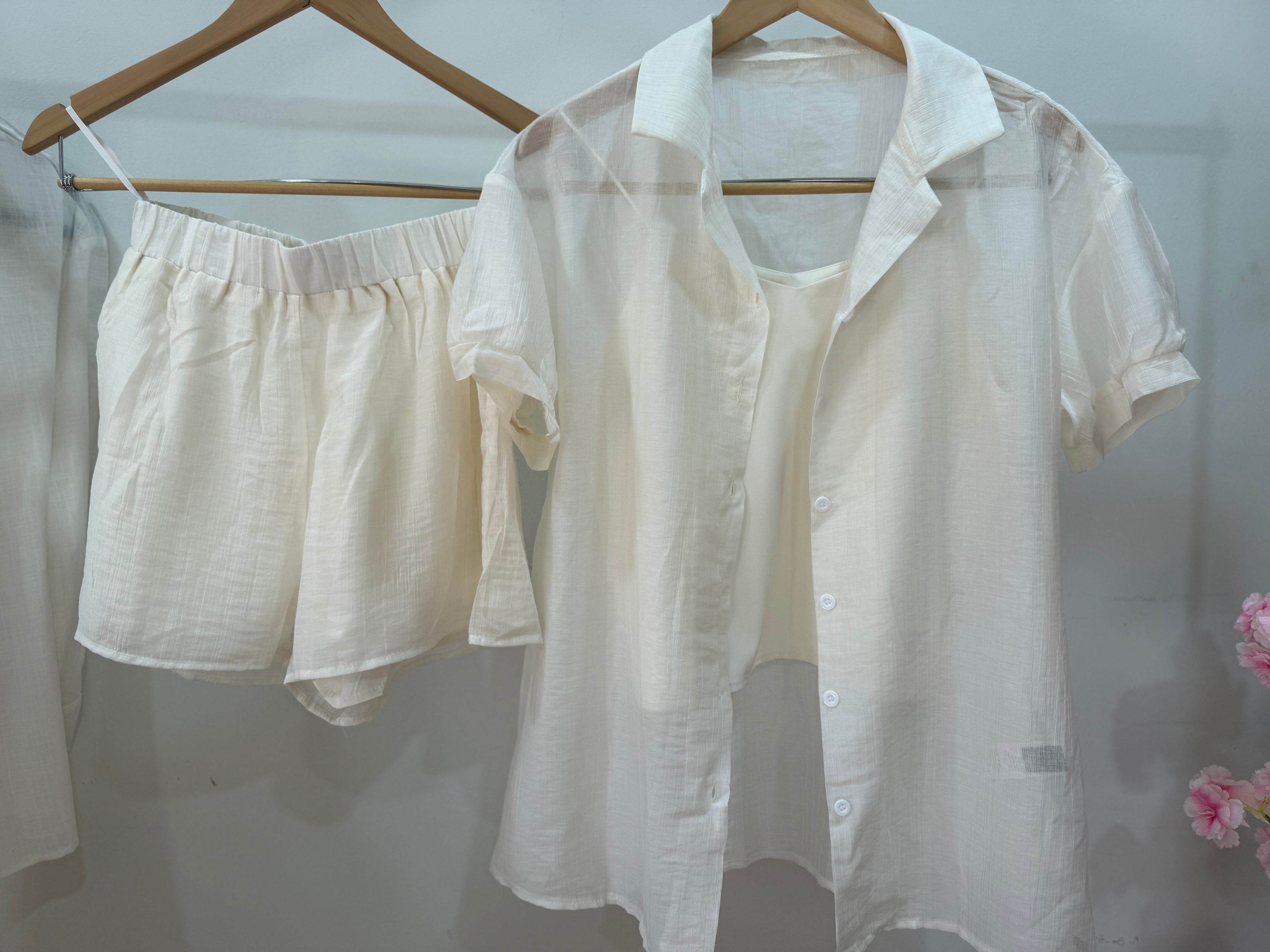 Breezaya Set 3 Piezas de Verano para Mujer – Camisa Texturizada, Chaleco y Shorts