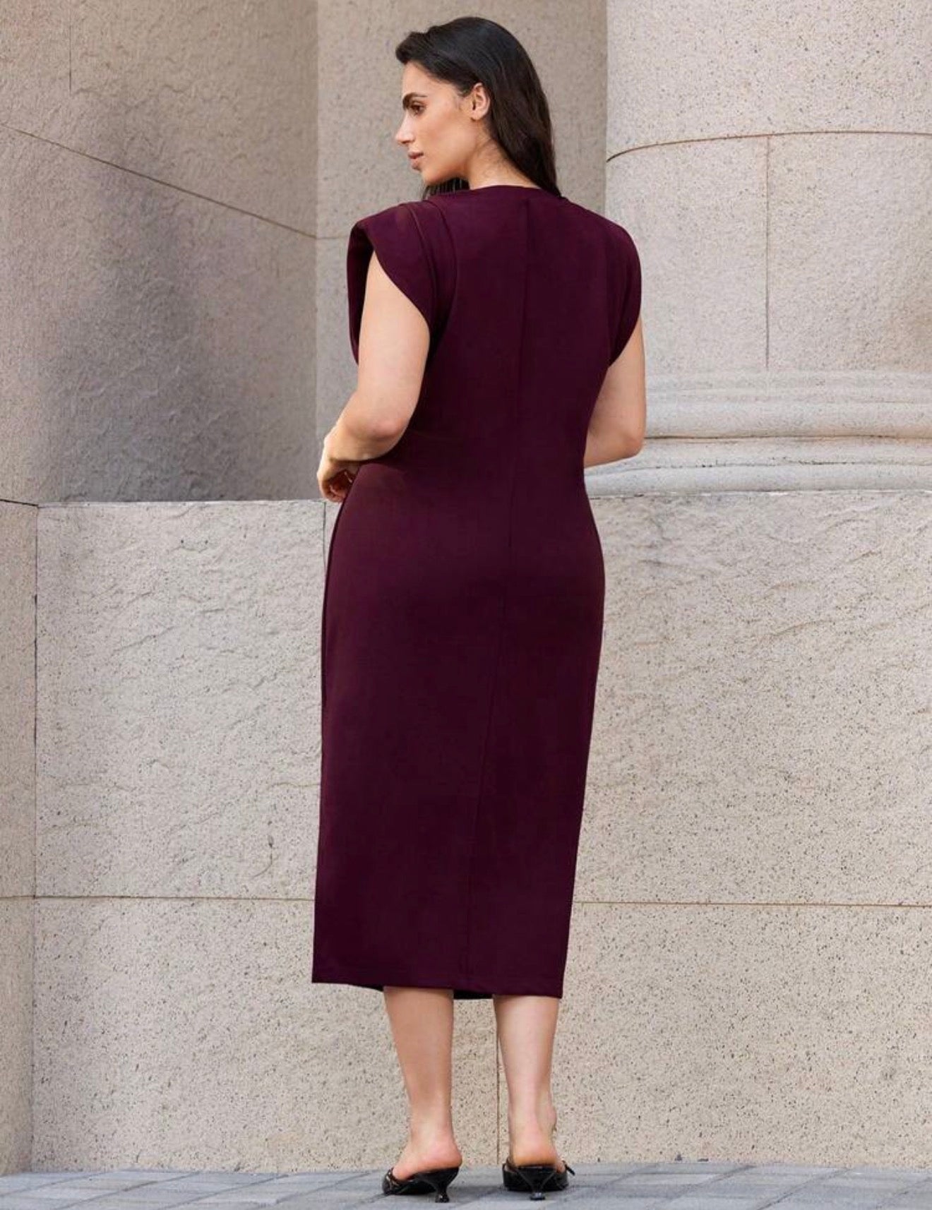 Maija Vestido Casual de Verano Talla Grande Unicolor con Hombreras y Cintura Ceñida