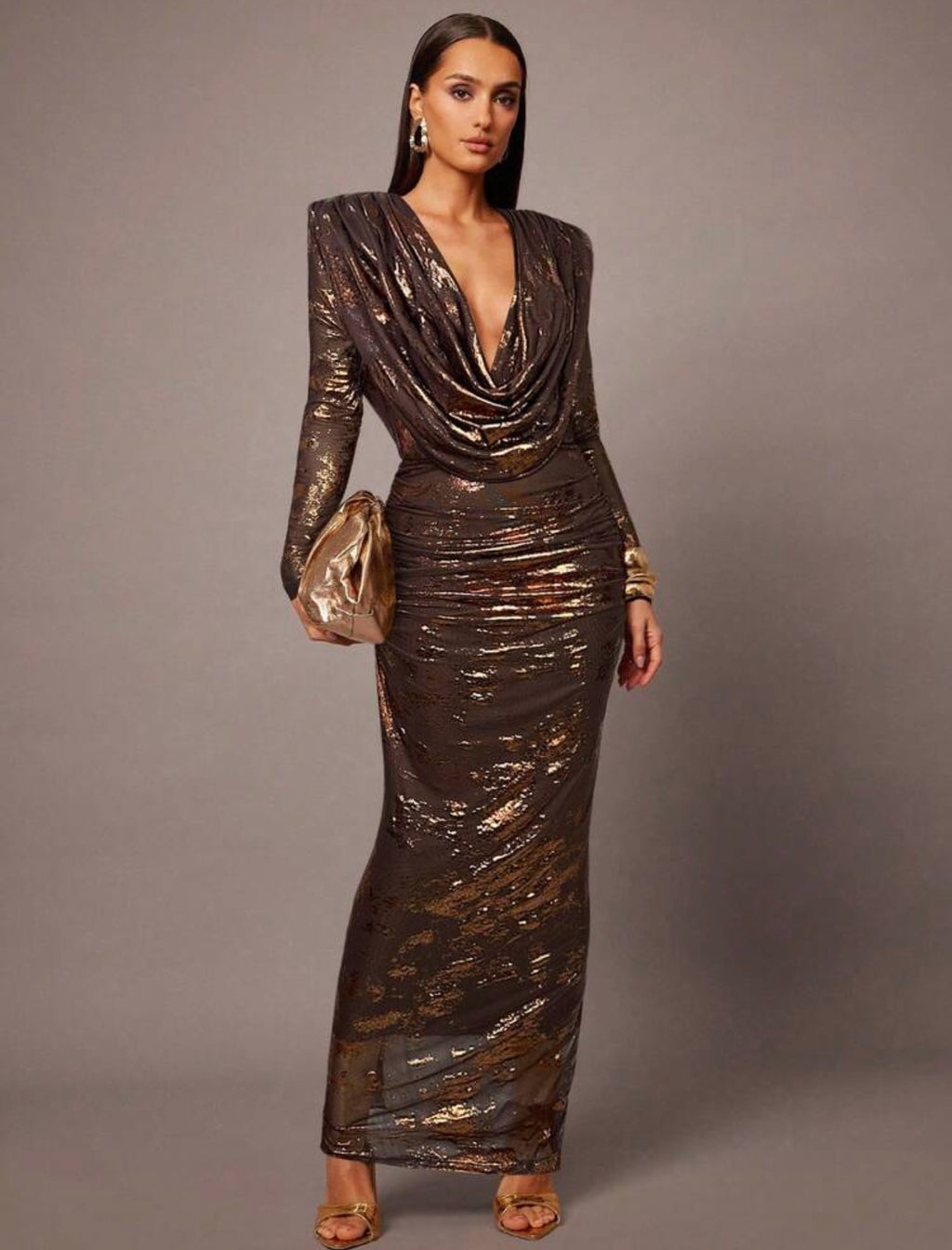 Silquee – Vestido Largo Elegante Metálico Dorado