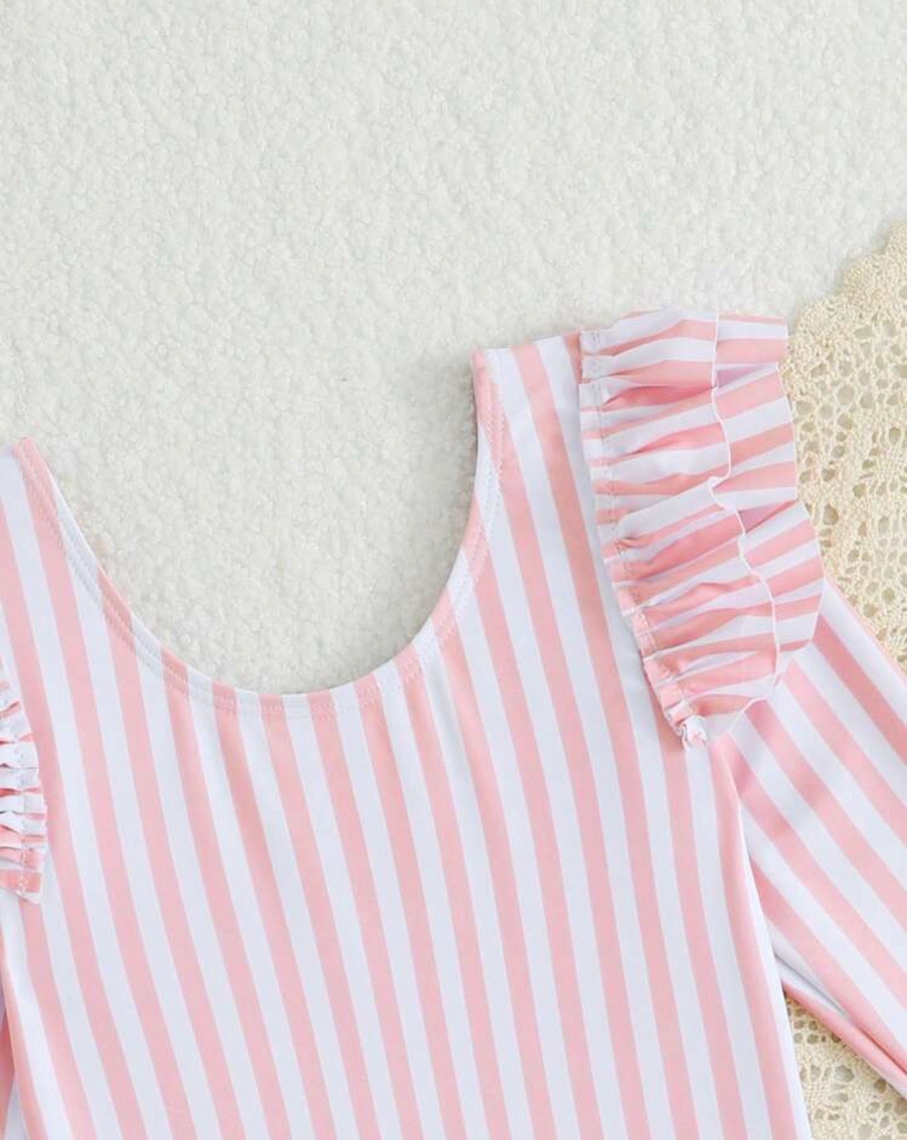 Bañador a Rayas Rosa Manga Larga con Volantes para Niña