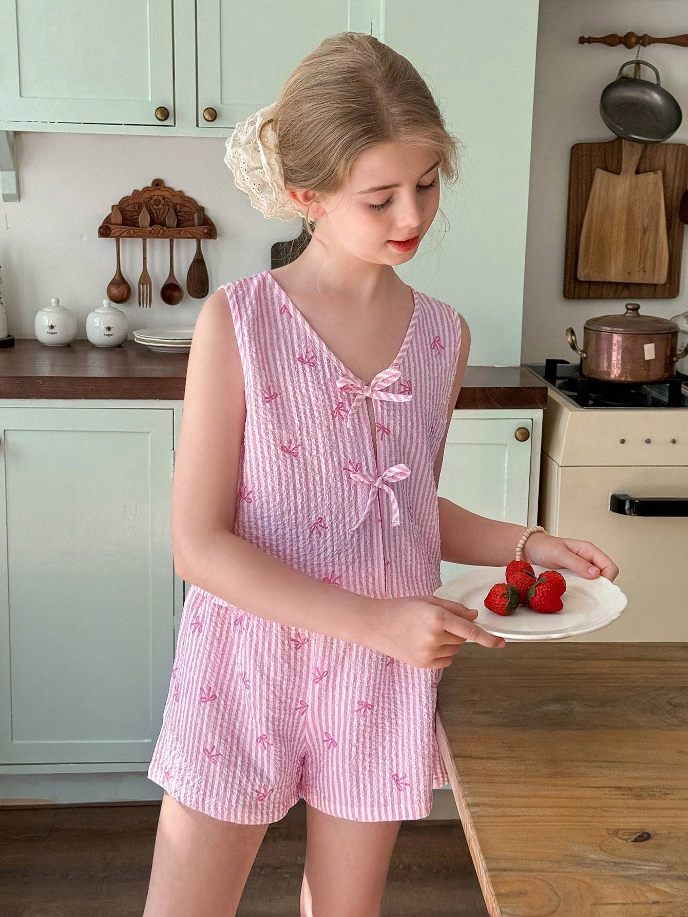 Conjunto a Rayas Rosa con Lazos Top sin Mangas y Shorts para Niña