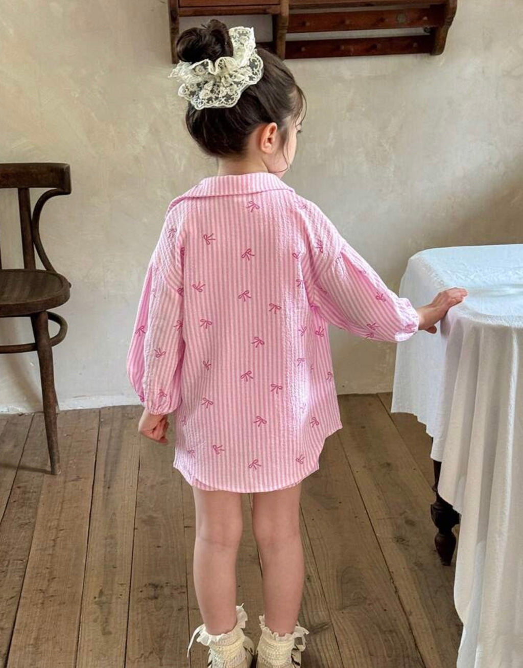 Conjunto 3 Piezas Rayas Rosa con Lazos: Camisa + Camisola + Shorts para Niña