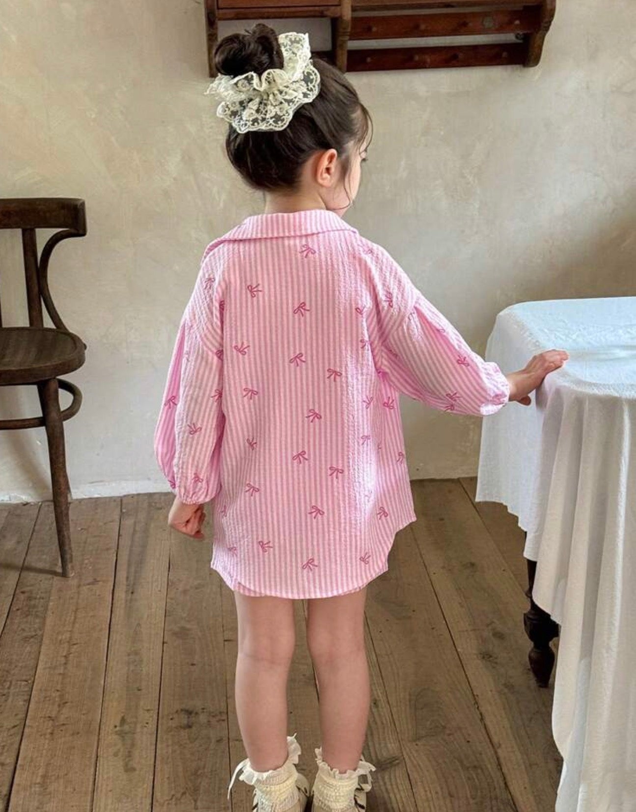 Conjunto 3 Piezas Rayas Rosa con Lazos: Camisa + Camisola + Shorts para Niña