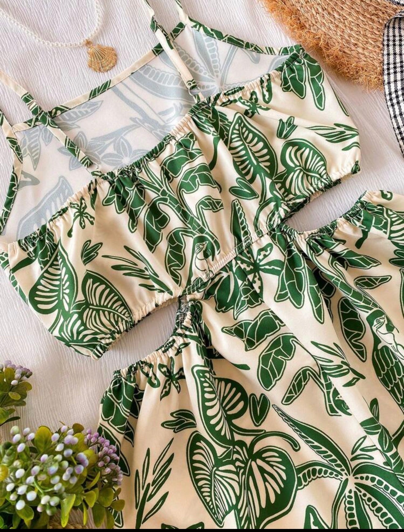 Conjunto Tropical Top y Short Estampado Hojas Niña