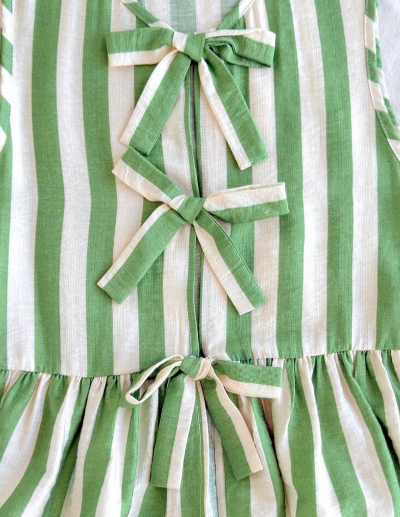 Conjunto 2 Piezas Top con Moño y Short a Rayas Verde Niña