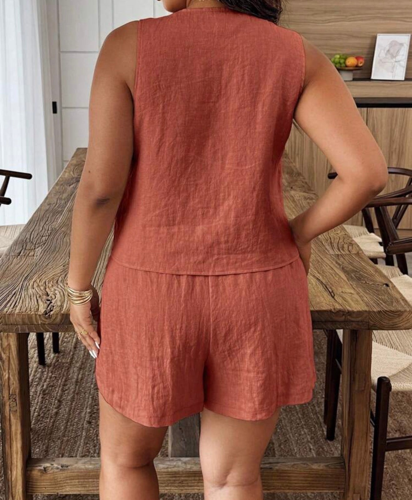 Conjunto chaleco y shorts terracota - vista frontal