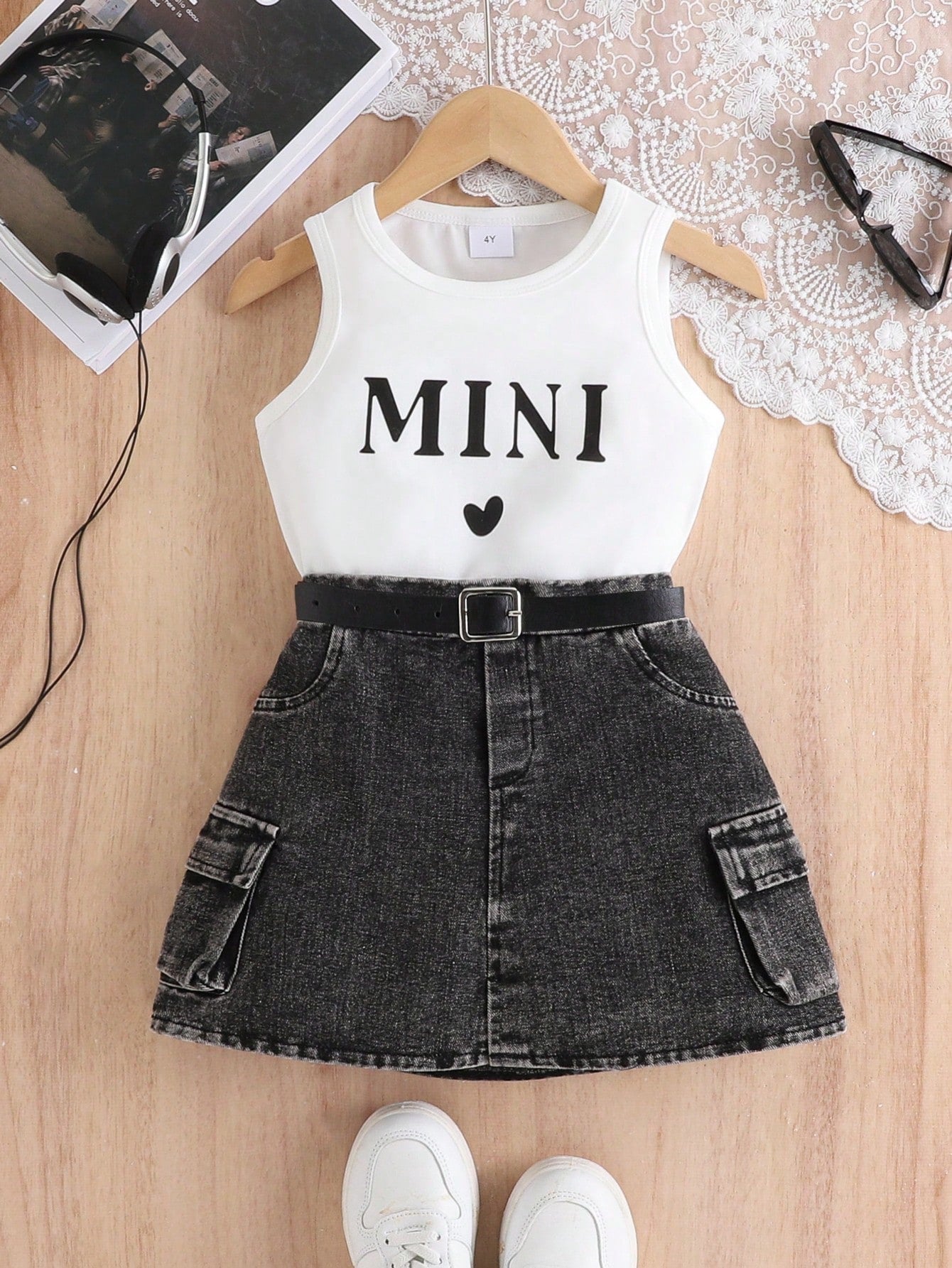 Top blanco MINI con estampado de letras para niña