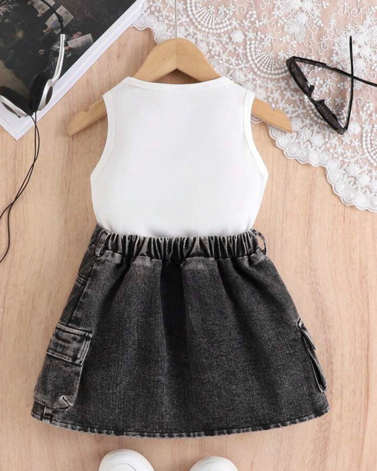 Set 2 piezas top MINI y falda denim cargo niña - vista frontal