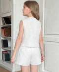 Conjunto blanco 2 piezas top y shorts con botones dorados - vista frontal
