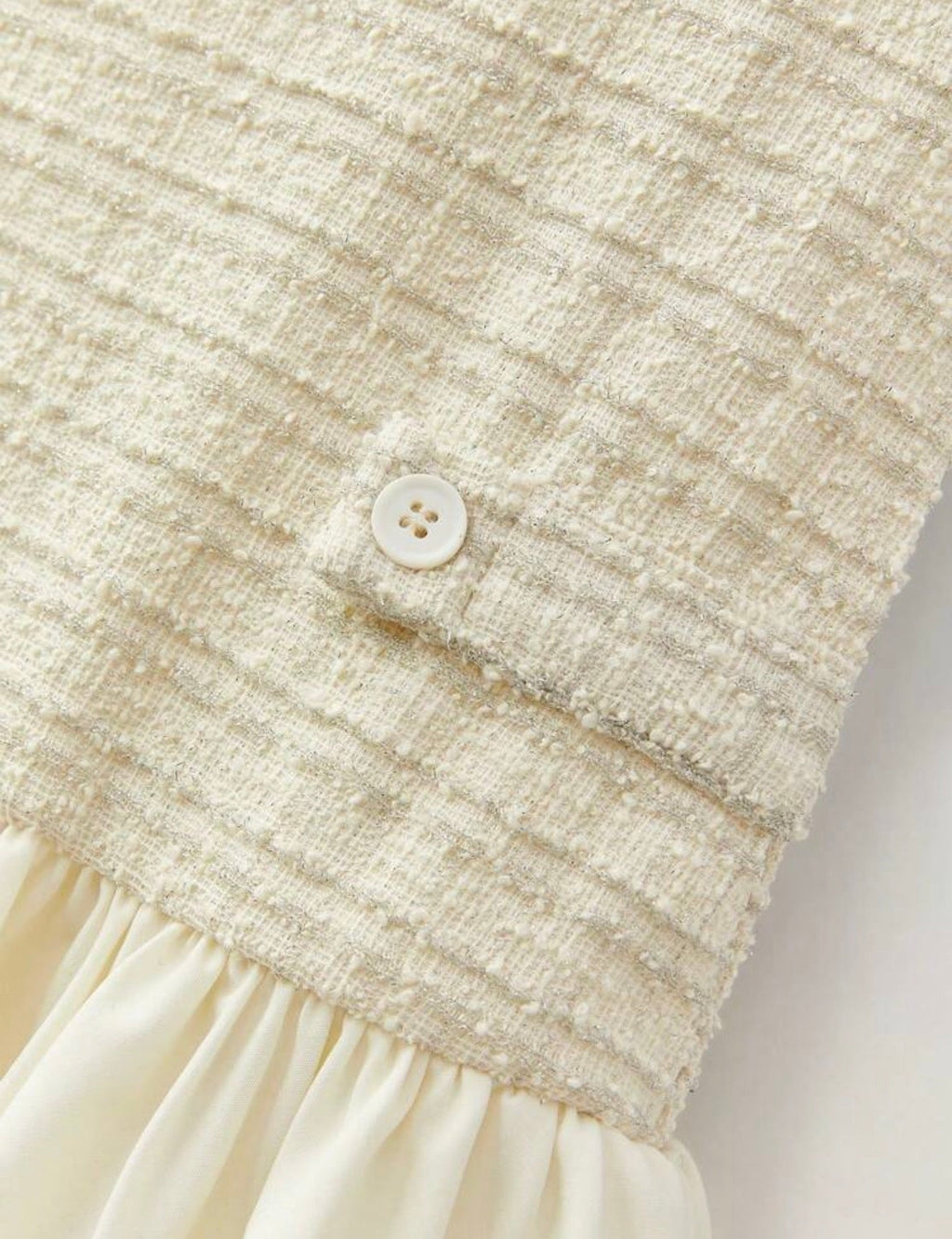 Vestido infantil tweed marfil - detalle cuello y cremallera