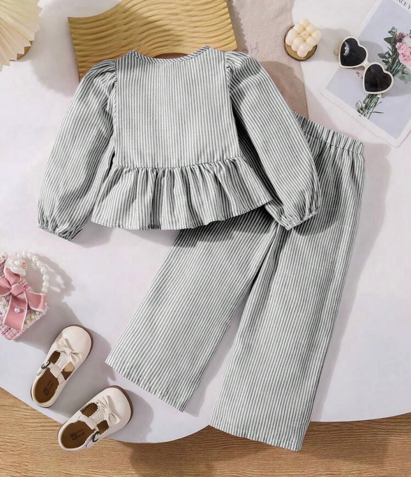 Conjunto de 2 piezas rayas - blusa manga abullonada y pantalón pierna ancha