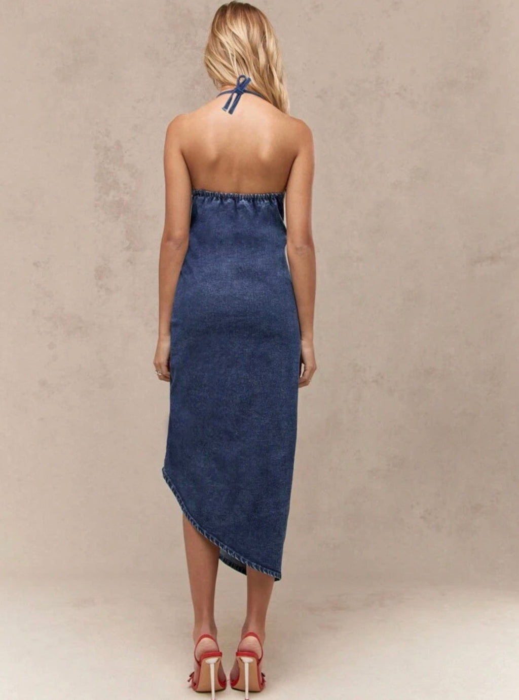 Vestido midi mezclilla - vista trasera espalda descubierta
