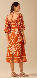 CAJUNI Vestido Boho Tropical - Vista trasera completa